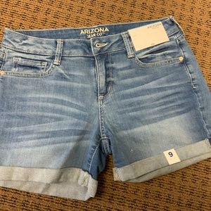 Arizona jean company shorts size 9 inseam 5”